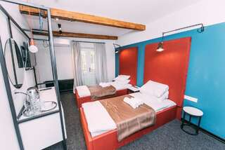 Гостевой дом Atoneli Apartment hotel Тбилиси Двухместный номер с 2 отдельными кроватями и балконом-4