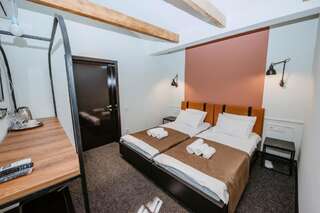 Гостевой дом Atoneli Apartment hotel Тбилиси Двухместный номер с 1 кроватью или 2 отдельными кроватями-6