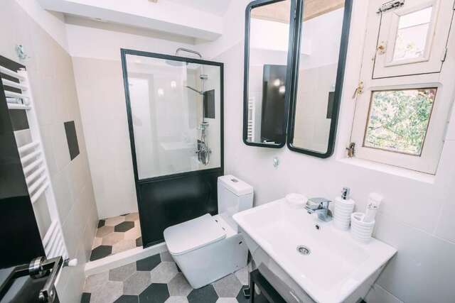 Гостевой дом Atoneli Apartment hotel Тбилиси-37